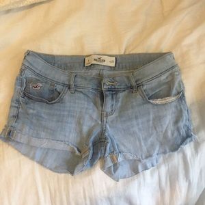 Light Wash Hollister short shorts